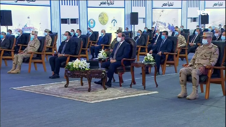 الرئيس السيسى عن وزير الرى .. أمين ومحترم ومغلبنى فى الميه