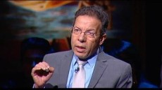 النقابة: لا يوجد قرار رسمي حتى الآن بشأن متابعة الأطباء حالات العزل المنزلى