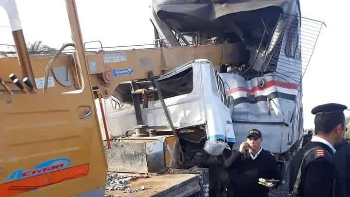 هيئة السكة الحديد: مصرع 3 أشخاص فى حادث تصادم قطار مع سيارة نصف نقل بأسيوط
