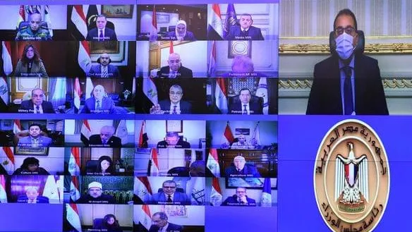 للرد على استفسارات المواطنين .. مدبولى يُكلف بتشكيل لجنة من الوزارات المعنية لتيسير إجراءات التسجيل العقاري .. يوجه بشرح الإجراءات والهدف من التسجيل حتى لا تُـتْرك الساحة للشائعات