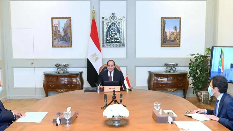 الرئيس السيسى يرسل عدة رسائل هامة أمام هيئة مكتب قمة الاتحاد الإفريقي .. "حواديت أون لاين" ترصدها فى سطور