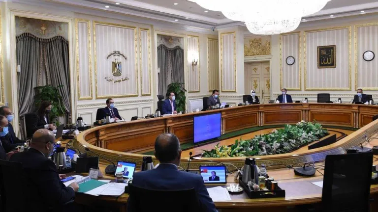 رئيس الوزراء يتابع موقف تنفيذ منظومة التأمين الصحي الشامل بمحافظات المرحلة الأولى