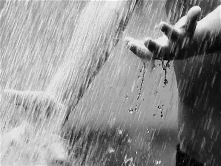 فوائد لا تعرفها عن المطر تفيد الانسان .. منها يعزز نمو الشعر و الاستحمام بها يحافظ على نذارة البشرة