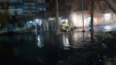 بسبب كسر خط المياه الرئيسى بالشروق.. تعطل المرور بطريق الإسماعيلية الصحراوى