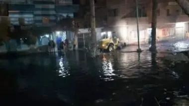 بسبب كسر خط المياه الرئيسى بالشروق.. تعطل المرور بطريق الإسماعيلية الصحراوى