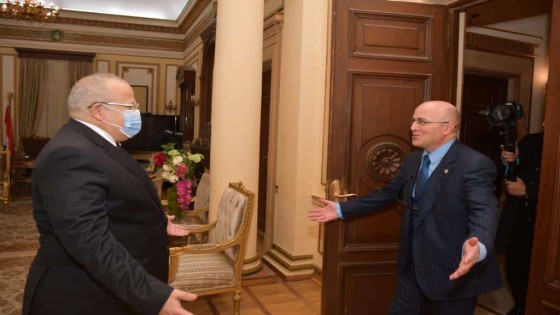 الخشت يستقبل سفير المملكة المغربية بمصر لبحث سبل تعزيز التعاون الأكاديمي بين جامعة القاهرة والمغرب