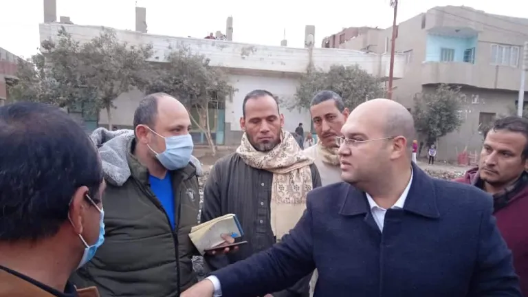 بالصور: جولة ميدانية لنائب محافظ الجيزة فى البدرشين .. تعرف على التفاصيل