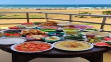 الخبراء : تعرض للشمس أولاً ثم إفطر .. فوائد مذهلة