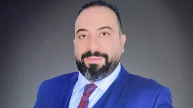 لزيادة التبادل التجاري وتعزيز التعاون بين البلدين ..سفارة جزر القمر تعين إبراهيم جاب الله مستشارا قانونيا لها بالقاهرة