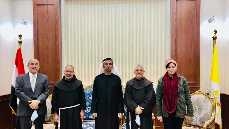 رئيس المجلس العالمي للتسامح يلتقي الأب بطرس دنيال للتعاون مع المعهد الكاثوليكي الكاثوليكي لتعزيز قيم التسامح والسلام