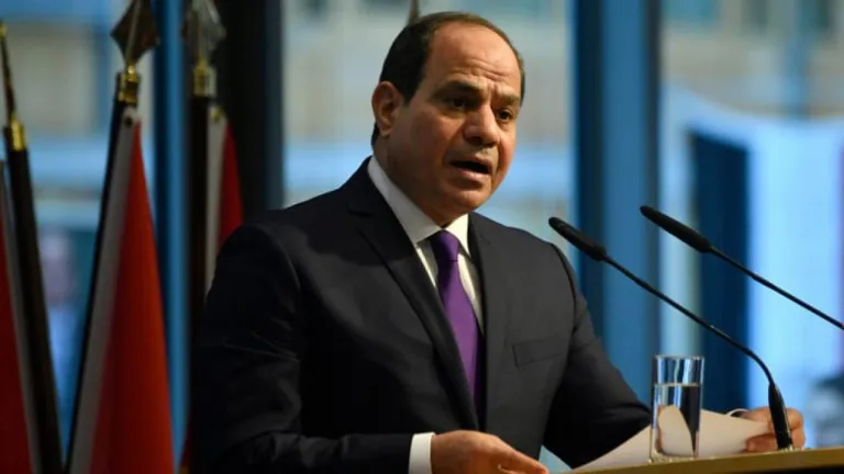 الرئيس السيسى سوف أواجه مشكلة مع الرجال .. والسبب!!