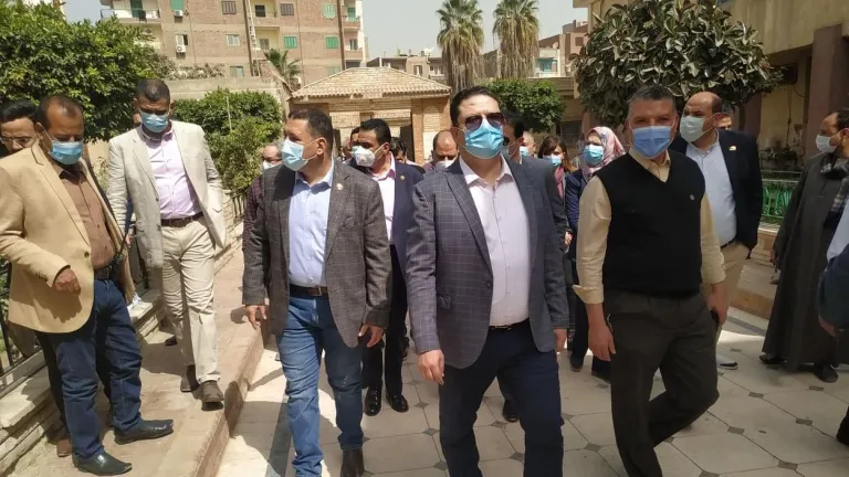 منصور ونواب البدرشين وابو شنب يفتتحون .. مركز ابوصير المتميز للأمومة والطفولة .. زيادة القدرة الاستعابية لمدرسة التمريض