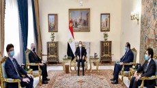 لبحث التعاون الأمنى .. الرئيس السيسى يستقبل رئيس المخابرات الفرنسى