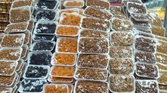 بتخفيضات تبدأ من 15الى 35 % .. طرح كميات كبيرة من السلع الرمضانية بالمجمعات الاستهلاكية