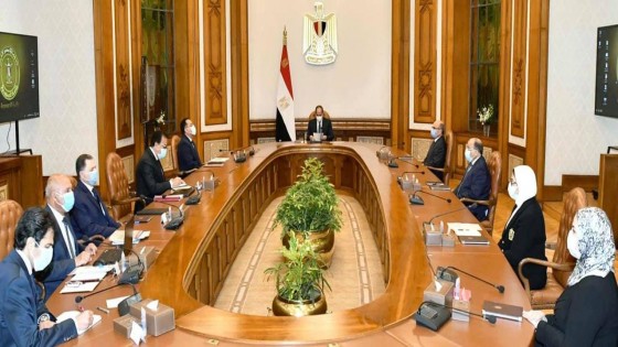 السيسى: يوجه بصرف معاش ثابت لمصابى قطار سوهاج .. تعويضات ملائمة لاسر الشهداء .. تحقيق التوازن بين التحديث الشامل للمرفق مع استمرار تشغيل القطارات