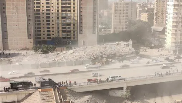 شاهد بالفيديو .. إزالة برج فيصل المحترق بالديناميت .. إعادة فتح الطريق الدائرى بعد غلقه