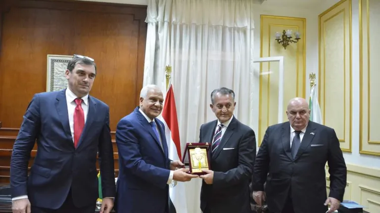 محافظ الجيزة يستقبل رئيس المجموعه البرلمانية بصربيا وسفير جمهورية صربيا