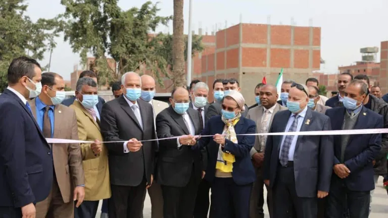وزيرا البيئة والتنمية المحلية ومحافظ الجيزة يفتتحون المحطة الوسيطة للمخلفات بالبراجيل بالجيزة