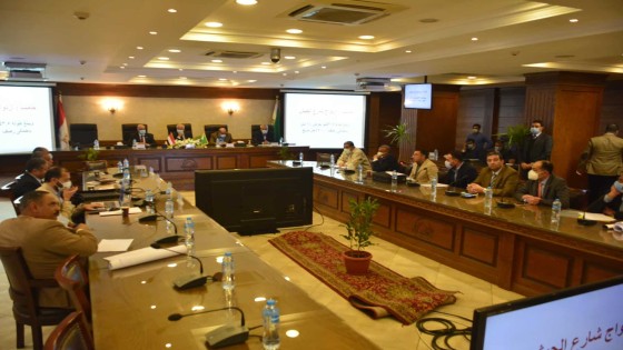 لبحث مشاكل حدائق الاهرام .. محافظ الجيزة يجتمع مع رئيس مجلس إدارة الهيئة العامة للتعاونيات