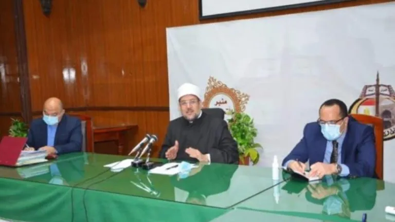 استعداداً لشهر رمضان .. وزير الأوقاف: غداً الأربعاء .. بدء حملة التعقيم والنظافة على مستوى الجمهورية