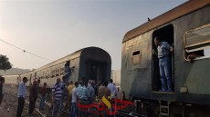 ننشر تفاصيل حادث انفصال 6 عربات من قطار النوم بأسيوط .. مصدر يكشف عن الاسباب