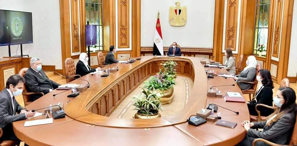 الرئيس السيسى يوجه بالتعامل مع القضايا المجتمعية المتعلقة بتنمية الأسرة المصرية وفق معطيات الواقع الثقافي والاجتماعي