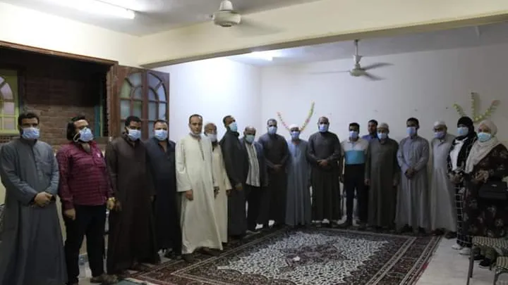 للعام الثاني ..أهالي قرية الودي بالصف يشكلون لجنة لإدارة الأزمة لمواجهة جائحة كورونا بتعاون أطباء وتمريض ومجتمع مدني