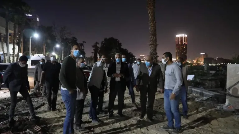 خلال جولته المسائية .. هذا ما طلبته سيدة من محافظ الجيزة .. الأخير يستجيب فى الحال