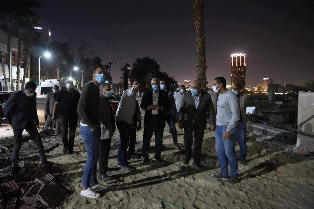 خلال جولته المسائية .. هذا ما طلبته سيدة من محافظ الجيزة .. الأخير يستجيب فى الحال