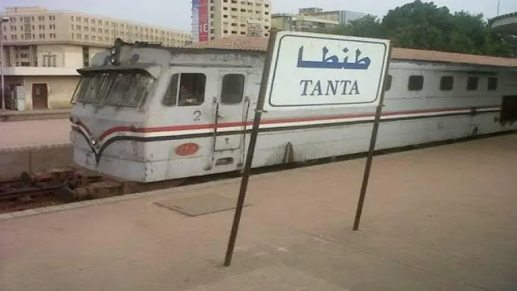 لهذا السبب .. وزير النقل يعنف رئيس محطة السكة الحديد بطنطا