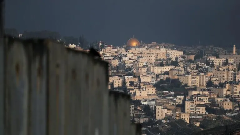 مصر تطالب فلسطين وإسرائيل بالالتزام بوقف إطلاق النار