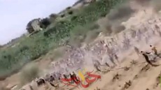 هاشتاج “#يلا_على_الحدود” لدعم الشعب الفلسطينى .. آلاف الأردنيين يحتشدون وسط محاولات لاجتياز الخط الحدودي مع فلسطين (فيديو)