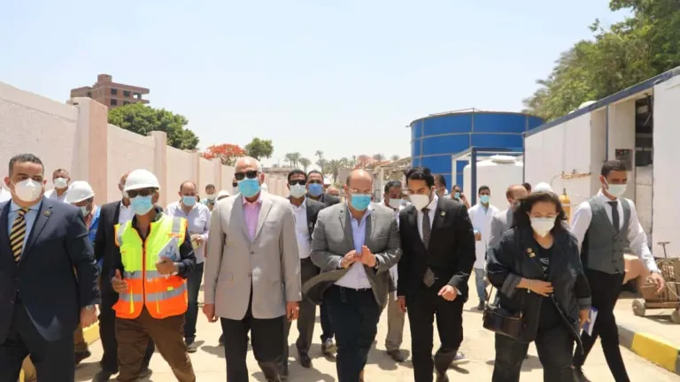 محافظ الجيزة يفتتح مشروع تأهيل محطة مياه منيل شيحة المدمجة بمركز ومدينة أبو النمرس