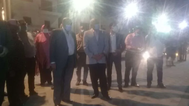 خلال جولته التفقدية بمحور المنصورية .. محافظ الجيزة يجرى حوار مع المواطنين هذا نصه