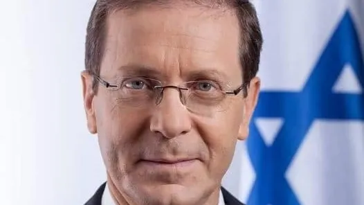 ننشر أبرز المعلومات عن الرئيس الاسرائيلى الجديد .. منها أمه "أورا" من مواليد محافظة الاسماعيلية