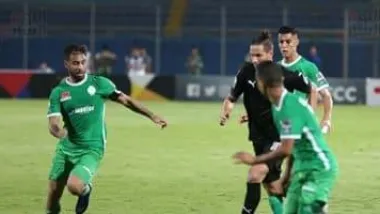 بيراميدز يتعادل مع الرجاء المغربي سلبيا في نصف نهائي الكونفدرالية