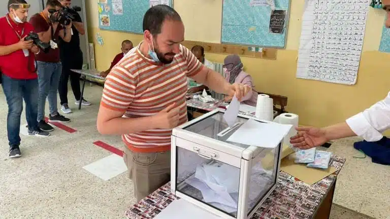 رسميا .. إغلاق صناديق الاقتراع في الانتخابات التشريعية الجزائرية