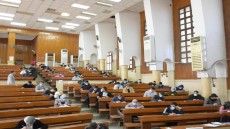 لحظة بلحظة .. الخشت يتابع سير الامتحانات بكليات جامعة القاهرة