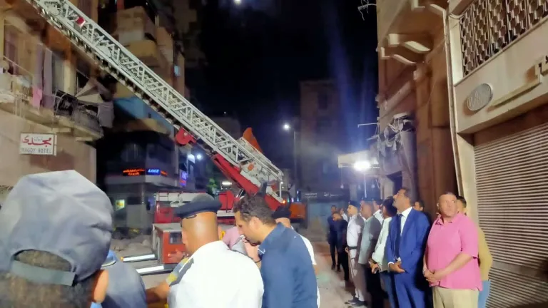 الشيمي يشيد بدور محافظ الإسكندرية وقوات الامن في حادث عقار العطارين