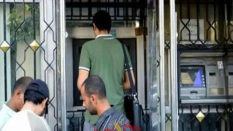 بداية من أول يوليو .. فرض رسوم جديدة على المدخنين وعملاء البنوك