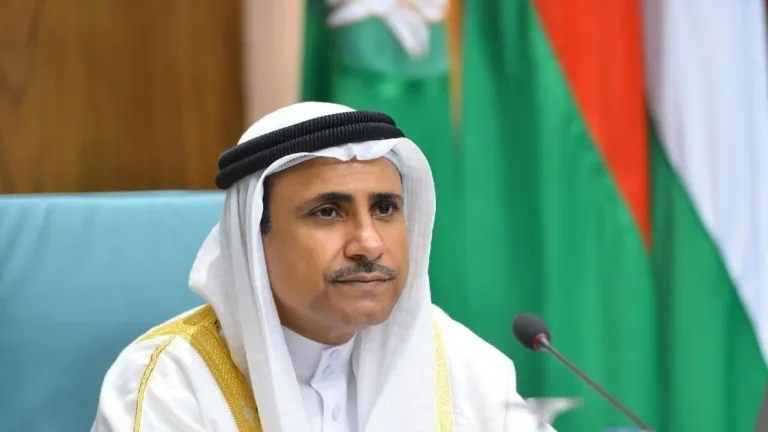 بمناسبة اليوم العالمي للاجئين: "العسومي" يشيد بجهود الدول العربية التي تستضيف نحو نصف لاجئي العالم