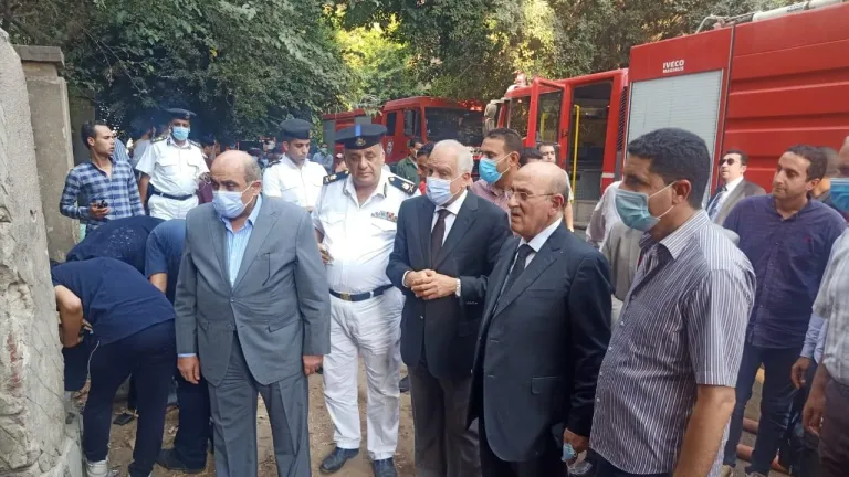 محافظ الجيزة يتابع عمليات اطفاء حريق بمبني أرشيف مجلس الدولة حتى الانتهاء من عمليات التبريد