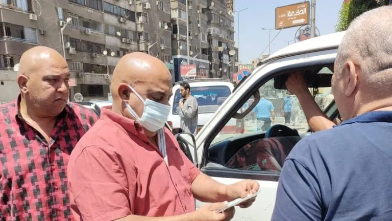 شاهد بالصور .. رئيس جهاز السرفيس بالجيزة يشن حملة مكبرة لضبط السيارت المخالفة .. هذا ما اسفرت عنه الحملة