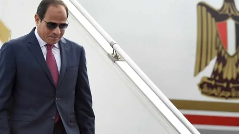 السيسي يعود الي ارض الوطن بعد المشاركة في قمة بغداد الثلاثية بين مصر والعراق والاردن