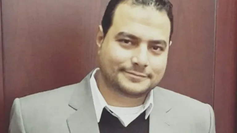 الف مبروك .. محمد حسنى "مكتب محافظ الجيزة" الحصول على دورة إعداد قادة المستقبل