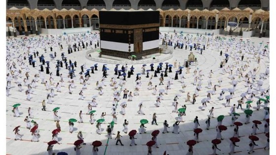 قبل رمضان .. السعودية تخفف قيود كورونا .. منها إلغاء تصريح الصلاة والتباعد والكمامة .. تعرف على التفاصيل