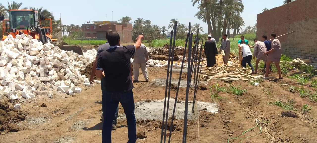 فى أول أيام العيد .. إزالة 14 حاله بناء مخالف بالبدرشين والعياط وأوسيم ومنشأة القناطر وأبو النمرس