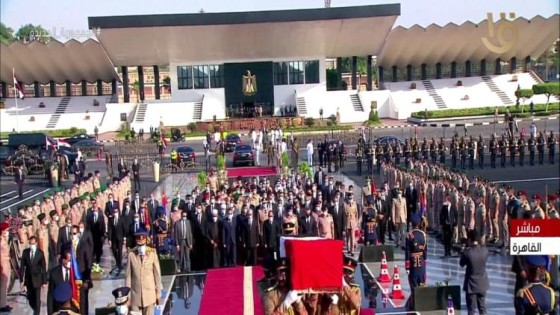 جنازة العسكرية للسيدة جيهان السادات .. يتقدمها الرئيس السيسى وكبار رجال الدولة