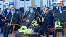 السيسى يستشهد بالقرآن .. ربنا اللى جابنى للكرسى وهو اللى هيمشينى .. لابد من التصدى لملف الخبز لانى هُسأل عنه أمام الله .. الناس هتقول بردو بتكرره تاني.. أيوة أنا بتصدى للقضايا