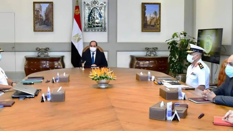 لأهمية مصر الجغرافية .. السيسي يوجه بتطوير كافة مجالات النقل البحري والموانئ بالدولة